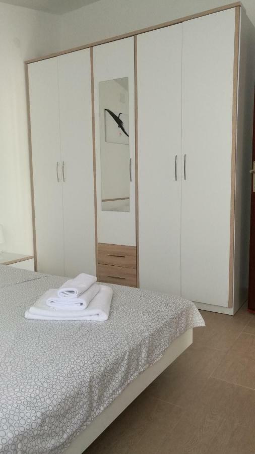 Apartment Leon & Grga Šibuljina Esterno foto